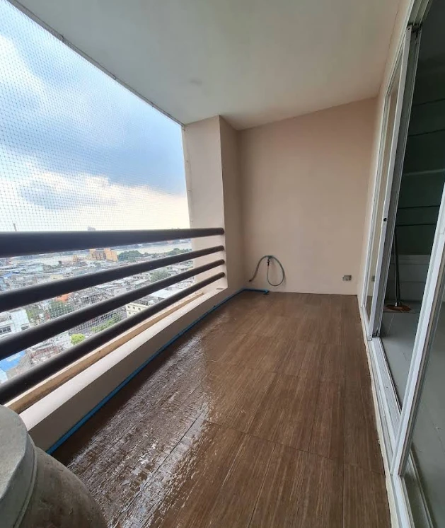 Master View Executive Place