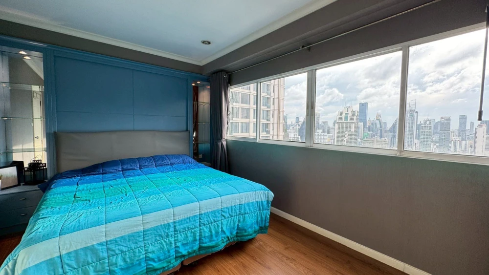 For sale or rent!! Grand Park View Asoke Condo, penthouse with panoramic views, prime location in the heart of Asoke. Reserve now!!