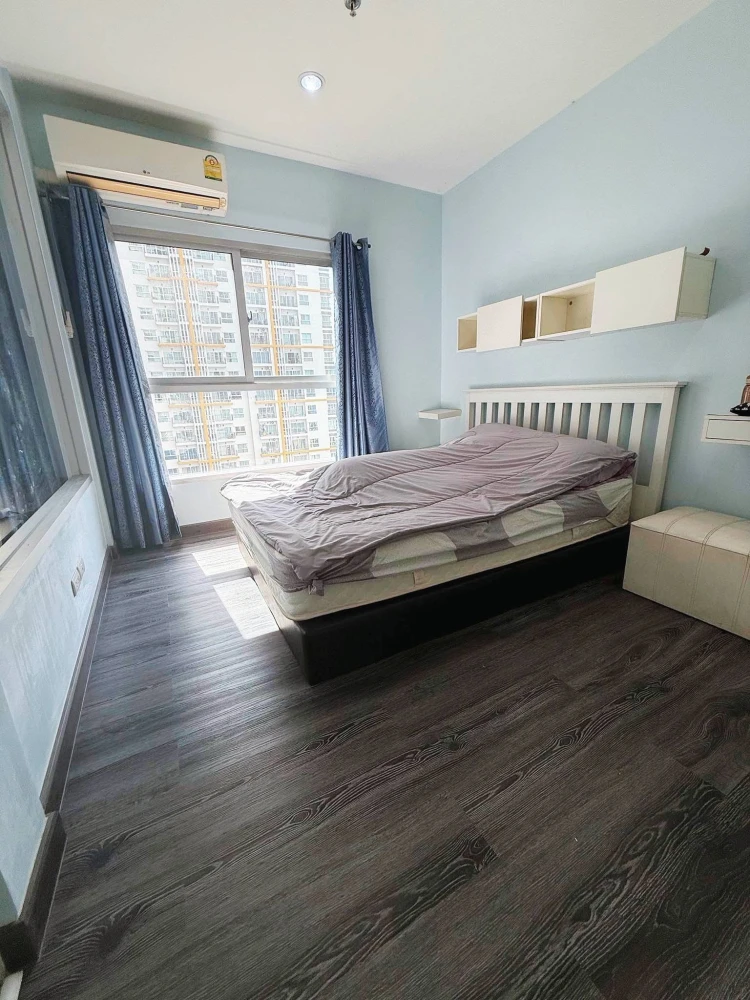 Condo for sale, The Parkland Taksin-Thapra, newly renovated room Pool view, good atmosphere, ready to move in. Book now!