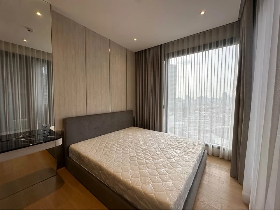 Condo for sale rent Ashton Asoke-Rama 9 very nice decorated room super premium furniture Not booking is considered a mistake.