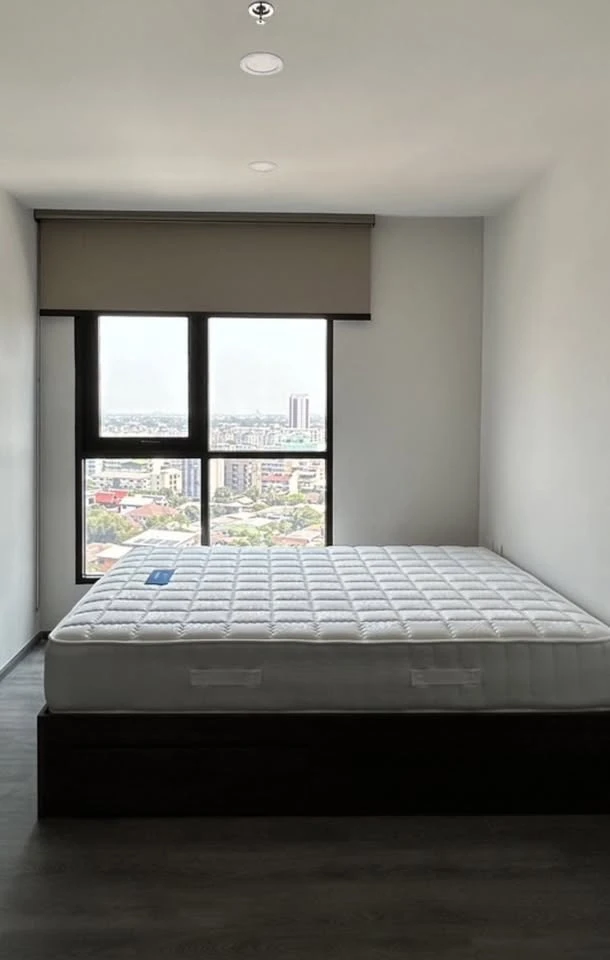 For sale: The Origin Lat Phrao-Bang Kapi, 14th floor, city view, built-in furniture, fully furnished, livable, book now, urgent.