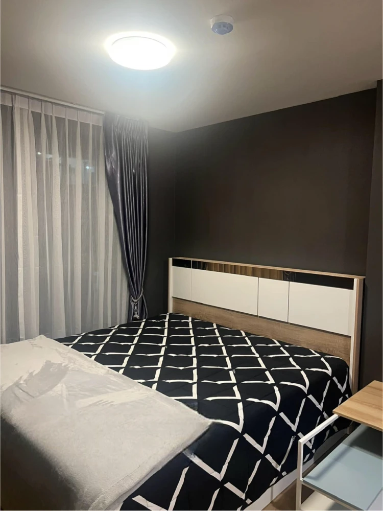 For sale or rent Feel Condo Lat Phrao 122, 8th floor, corner room, fully furnished, ready to move in, hurry and reserve now, don't wait.
