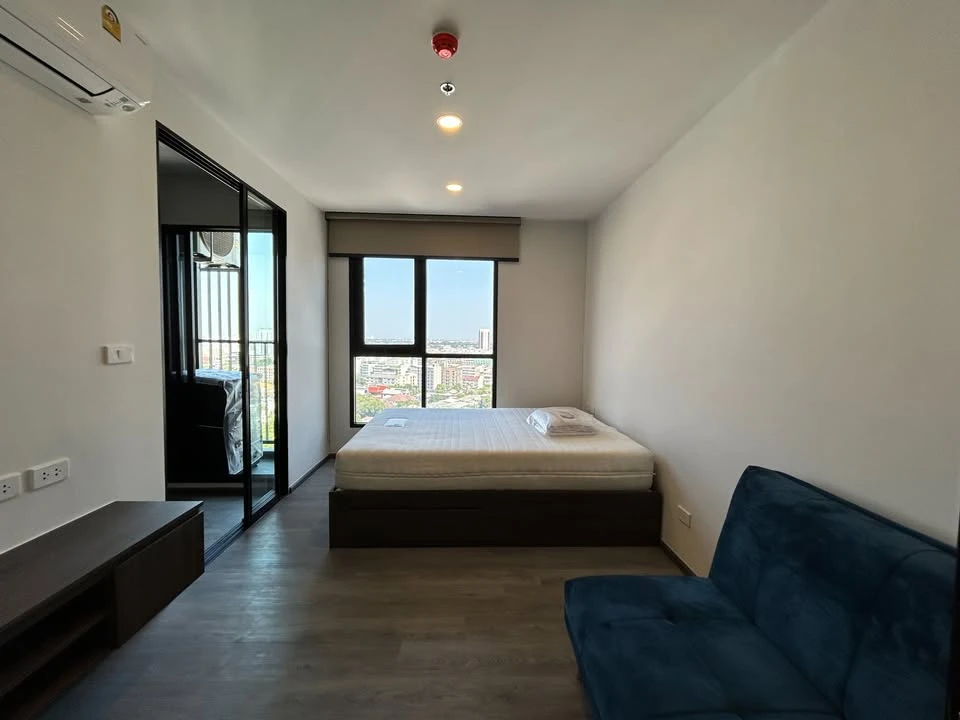 For sale, for rent, Origin Plug & Play Lat Phrao Interchange, beautiful city view, complete electrical appliances, reserve now