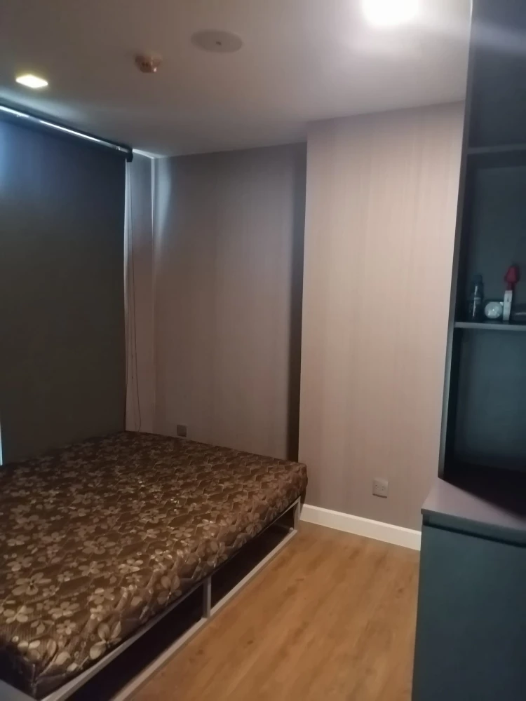 Esta Bliss for sale, top floor, corner room, pool view, fully furnished, good price, don't just look, hurry and reserve now.