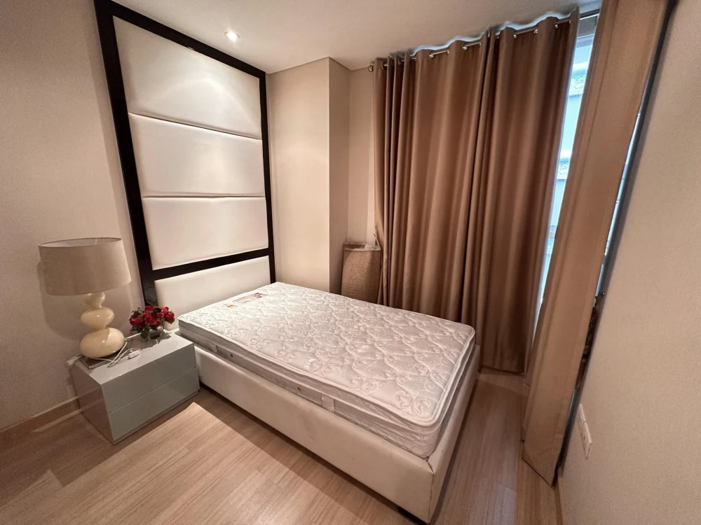Condo for sale or rent, The Address, Pathumwan, beautiful room, good location, near BTS, convenient to travel, ready to move in, book now!
