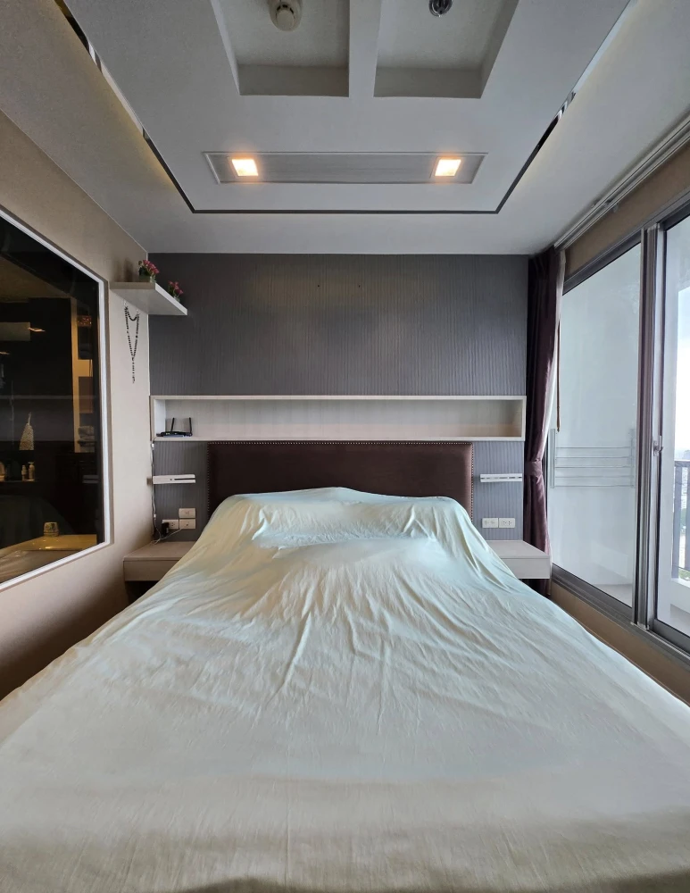 For sale, for rent, Rhythm Sathorn Condo, beautifully decorated room, well-built, 37th floor, river view, must book now.