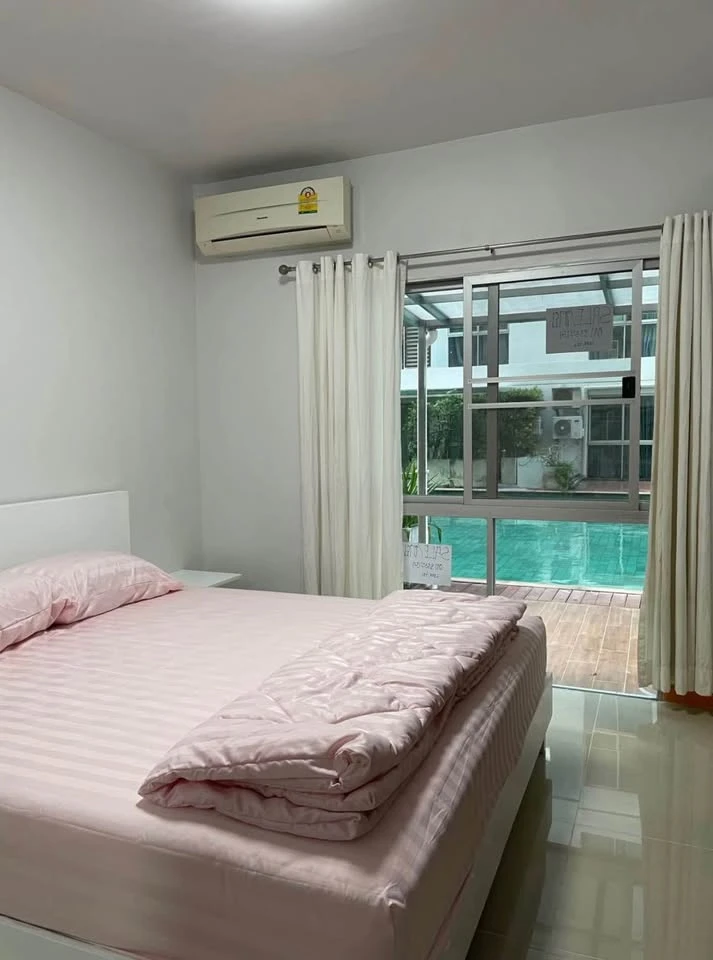Condo for sale or rent, A Space Asoke-Ratchada, spacious swimming pool room with usable space with the best price, book now