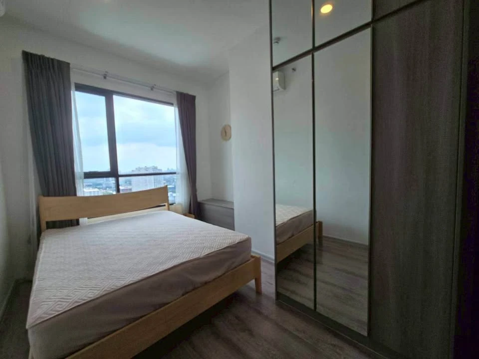 Condo for rent or sale, Knightsbridge Collage, Ramkhamhaeng, south, high floor, definitely not blocking the view. Fully furnished, ready