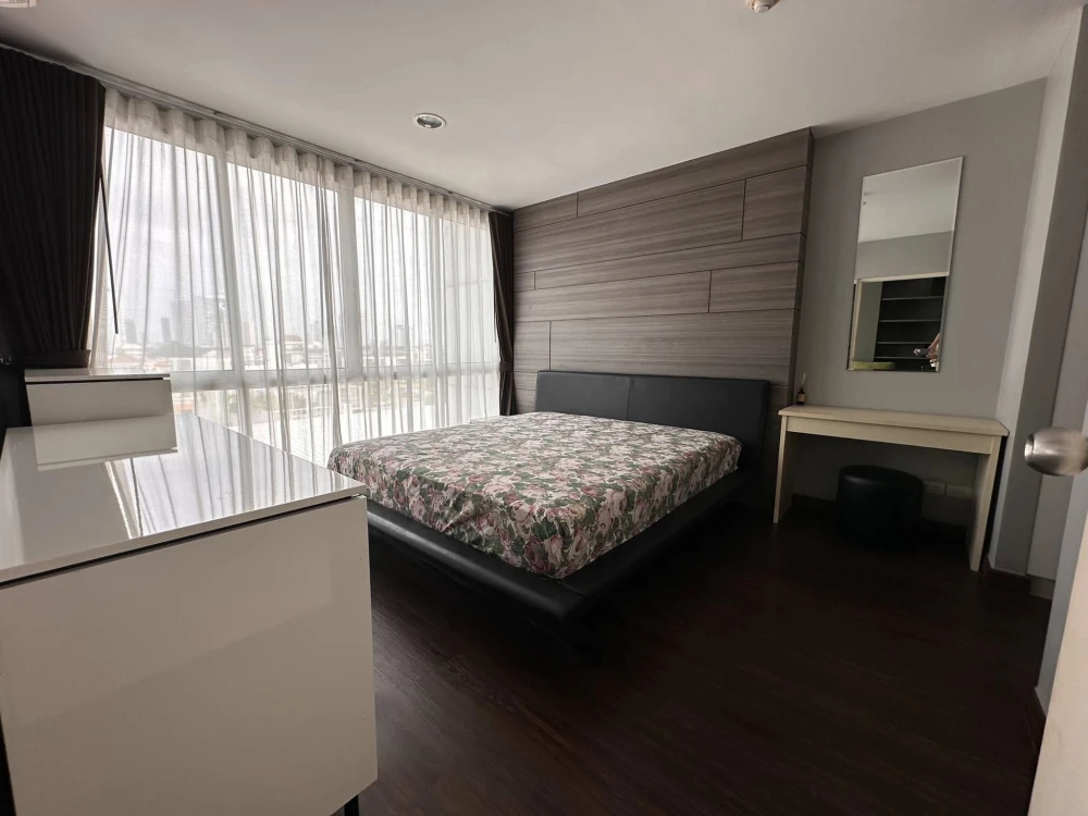For sale, for rent, D 65 Condominium, large usable area, built-in decoration, city view, ready to move in with bags