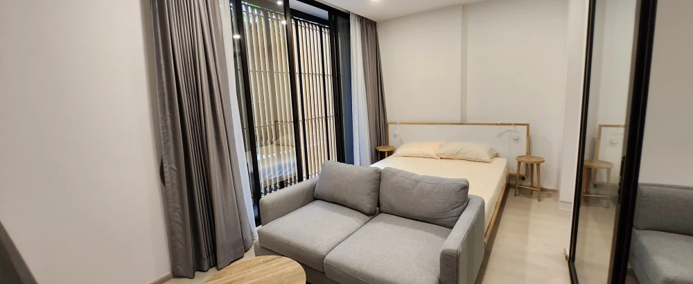For rent or sale: Noble Ambience Sukhumvit 42, nice decorated room. Quiet atmosphere, good prices, can't miss it.