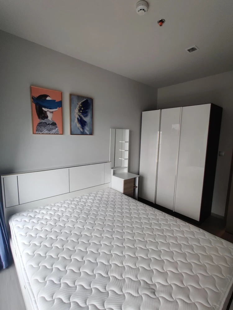 For sale rent Life Asoke-Rama 9, very beautiful room, separated room, very good proportion, great view, hurry to move, don't miss it