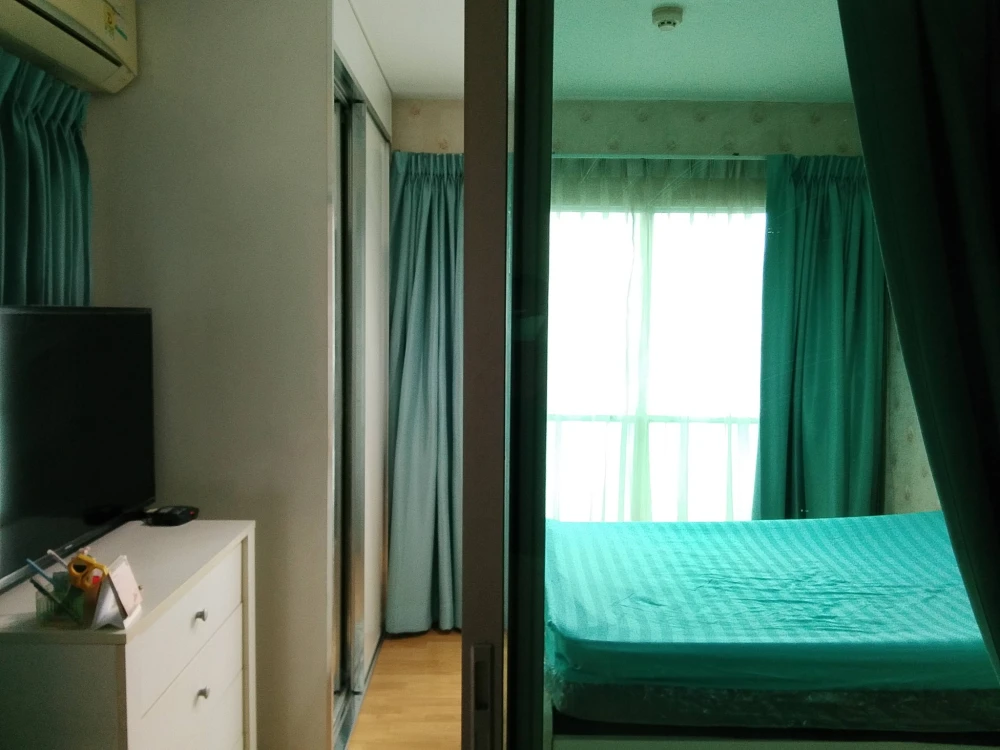 For sale or rent: Aspire Rama 4, 9th floor, Building B, corner room, city view, with beautiful wallpaper. Interested? Reserve now!