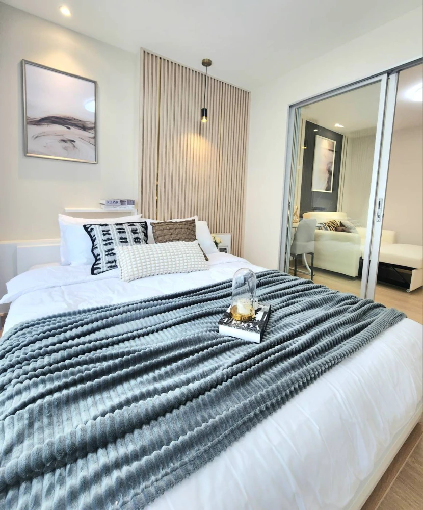 For sale: The Trust Residence Pinklao, a lovely room with furniture. Reserve now!!