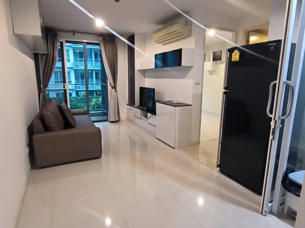 Condo for sale, Silk Sanampao, beautiful decorated room with furniture. This must be reserved!!