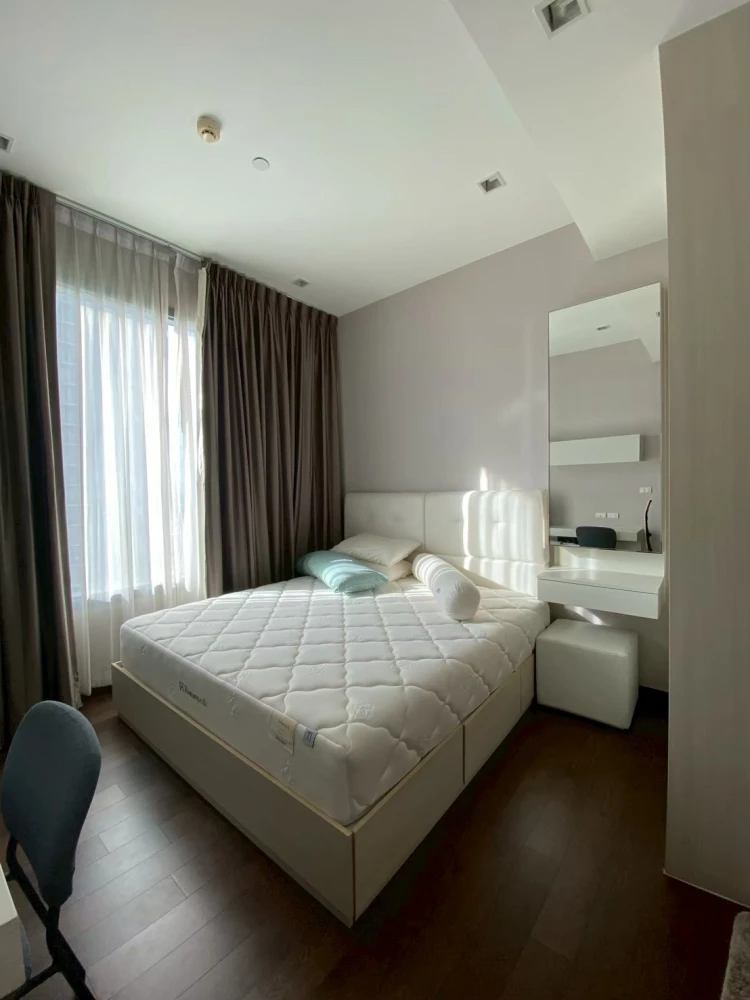 Luxury 38 sq.m. Condo for SALE - 18th High Floor, Fully Furnished & Equipped, 0 Meters to MRT Phetchaburi in the Heart of Asoke CBD | ✨ Q Asoke