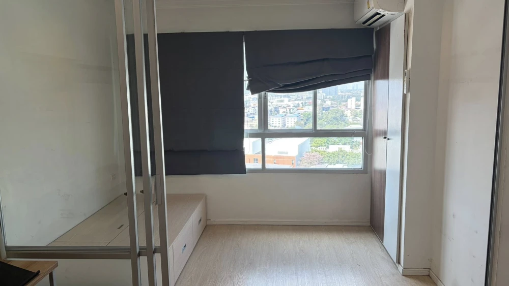 Condo for sale, Lumpini Ville Lasalle-Bearing. The unit is partitioned into separate, clearly defined zones. Great value! Don't miss out!