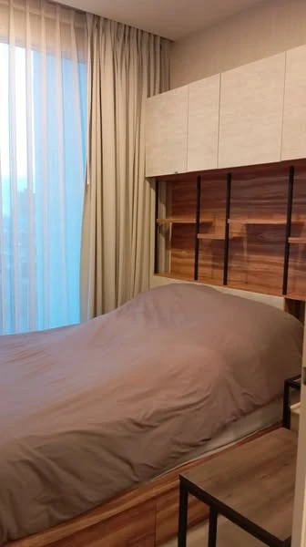 Condo for sale, De Lapis Charan 81, corner room with privacy, built-in furniture, come and reserve now, don't miss out.