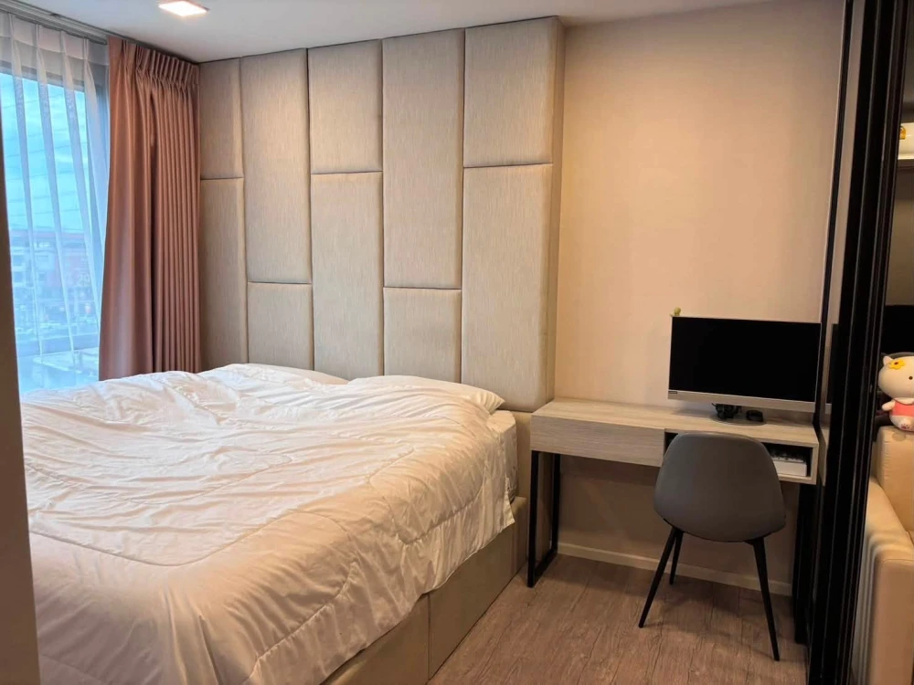 Selling a Kave AVA condo, 1 Bedroom with walk-in closet, beautifully decorated and ready to move in. Book now, don't miss out!