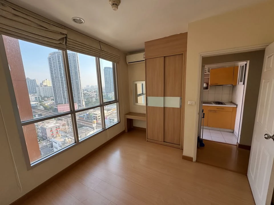 Condo for sale: Life @ Sukhumvit 65, ready to move in, 16th floor, high view, affordable price, hurry and buy now!