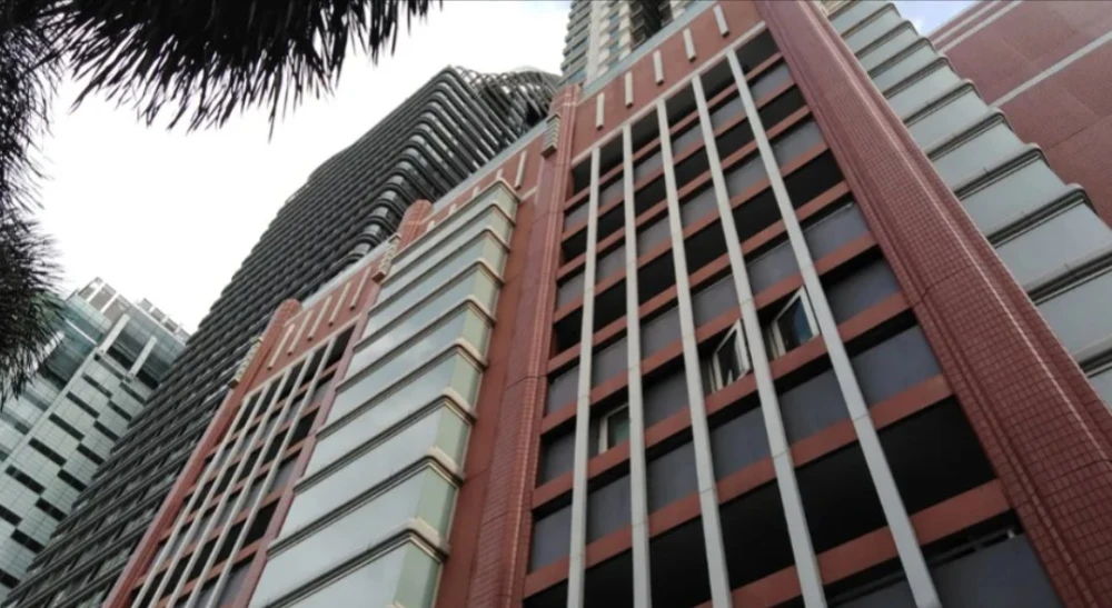 Condo for sale, Manhattan Chidlom, 2 bedrooms, 2 bathrooms, great price, hurry and reserve now.