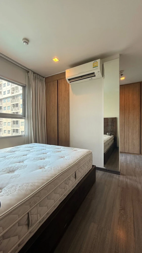Condo for sale at The Trust @ BTS Erawan. Nice unit, complete amenities. Own it today!