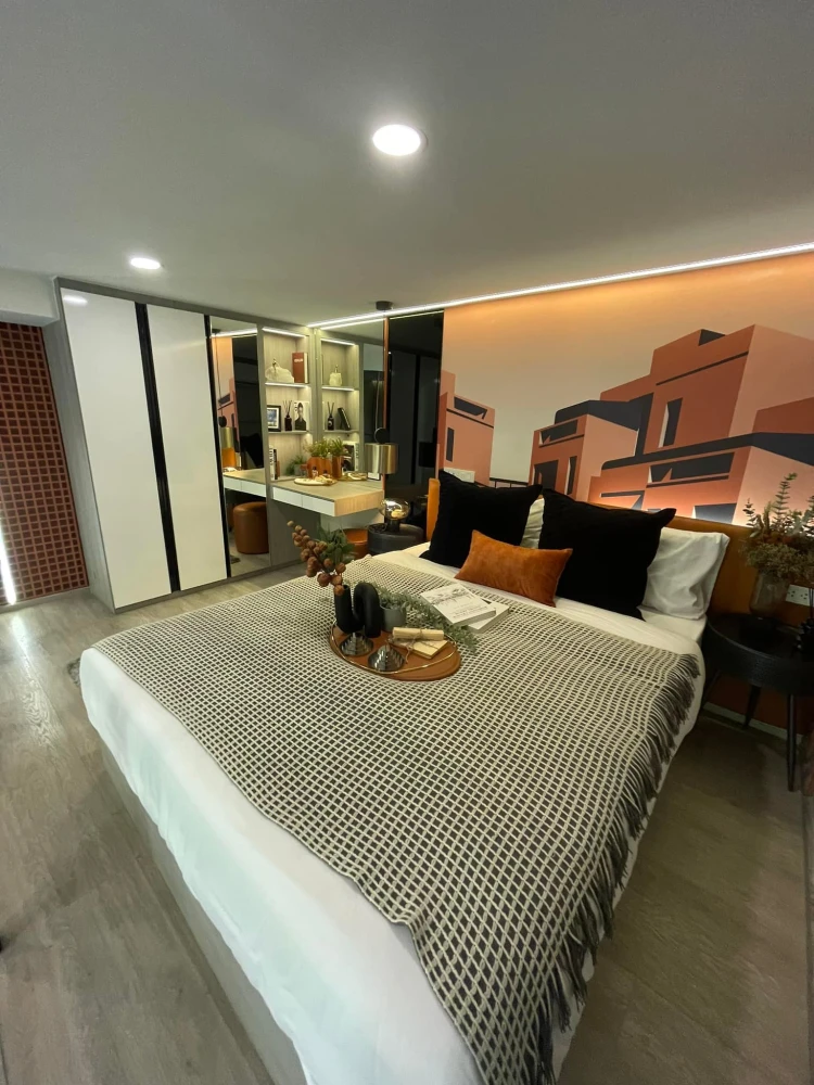 Down payment sale!! Origin Plug & Play Sirindhorn Station Condo, 18th floor, fully furnished, ready to move in! Don't miss out!!