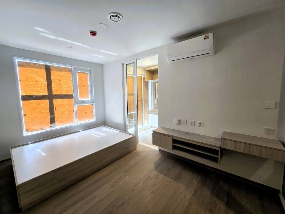 Down payment sale: The Origin Phaholyothin 57 Condo, 1 bedroom, 1 bathroom, 3rd floor. Special price available. Book now!
