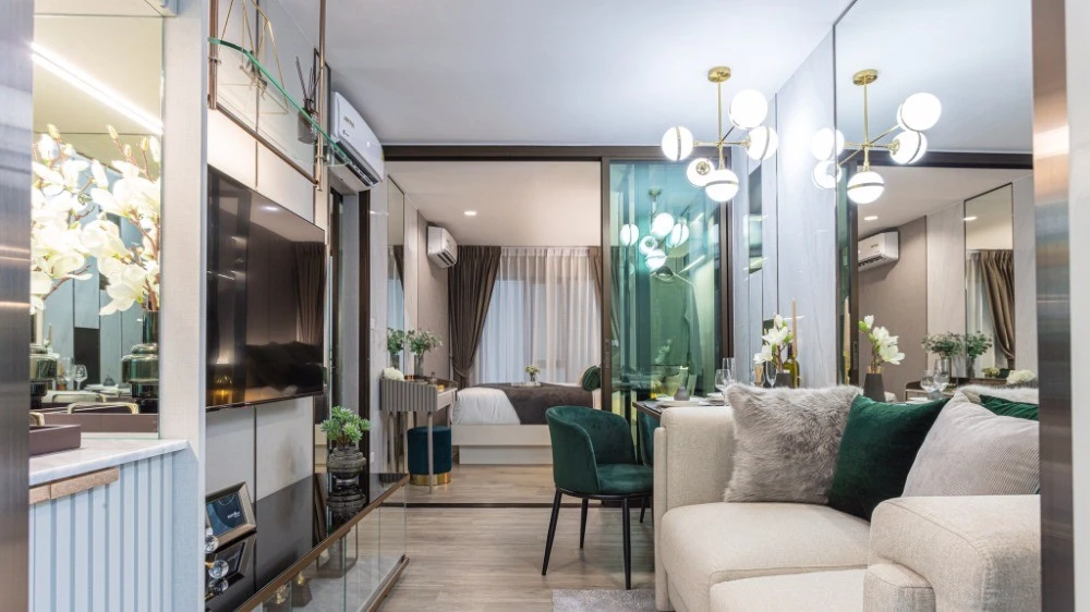 Down payment for sale, Regent Wutthakat, Building B, 17th floor, high view, great price, come and own it today.