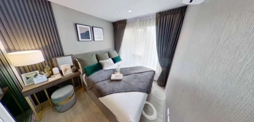 Down payment for sale, Regent Home Bangna, 8th floor, not high, safe, open view, located in the front zone, walk close, buy now.