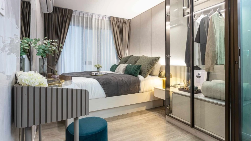 Down payment sale, Regent Home Wutthakat, 15th floor, good project, nice location, book now, don't wait.