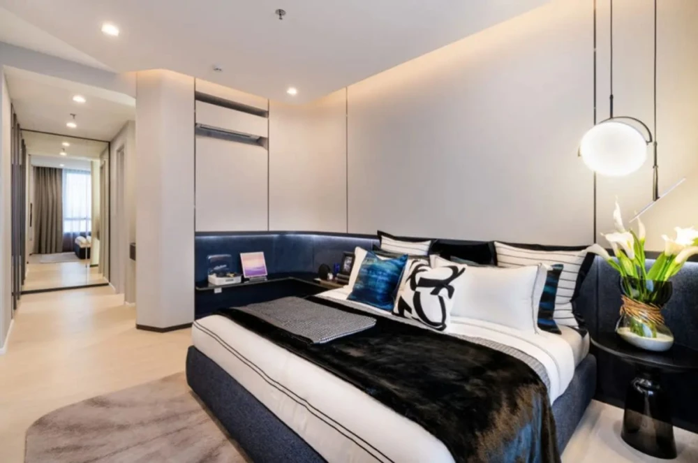Selling a pre-sale unit at Wan เวลา ณ Chao Phraya, 14th floor. Excellent location with Chao Phraya River view. Book now! Limited time offer.