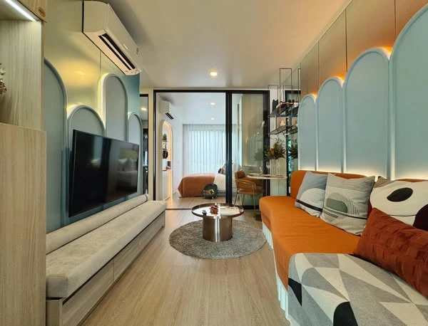 Down payment sale Origin Play Bang Khun Non Triple Station, 8th floor, good project, nice location, book now, urgently.