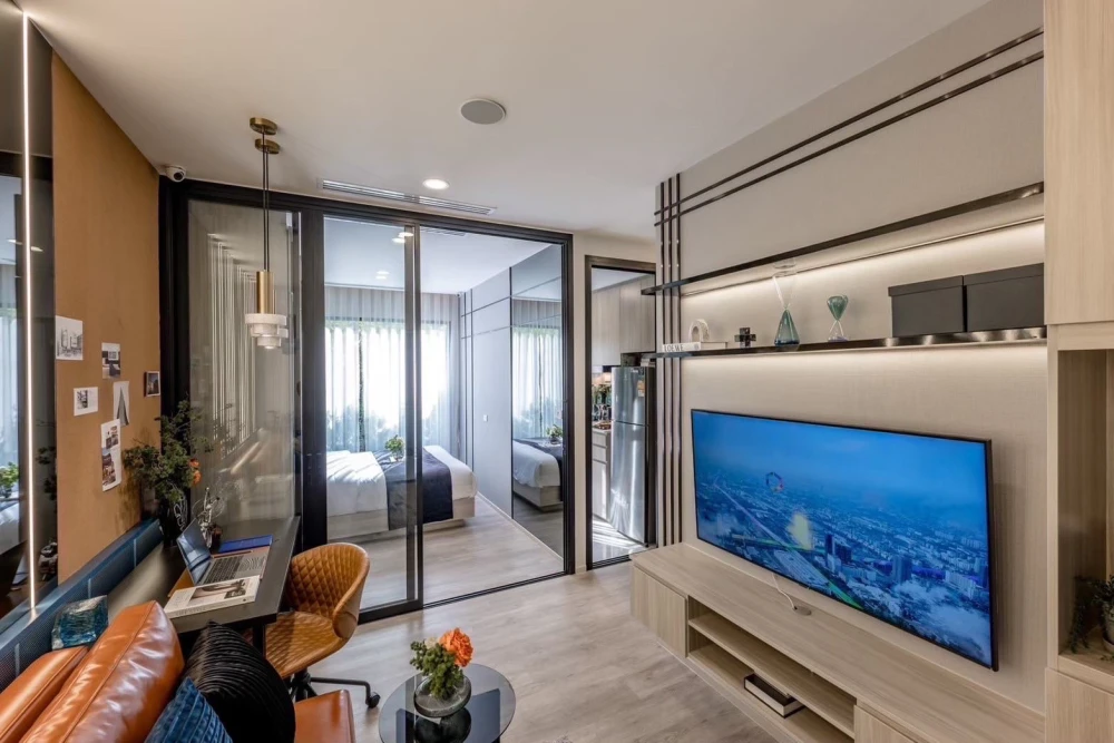 Down payment sale!! Origin Place Bangna, 9th floor, city view. Beautifully decorated, fully furnished, ready to move in. Don't miss out!!