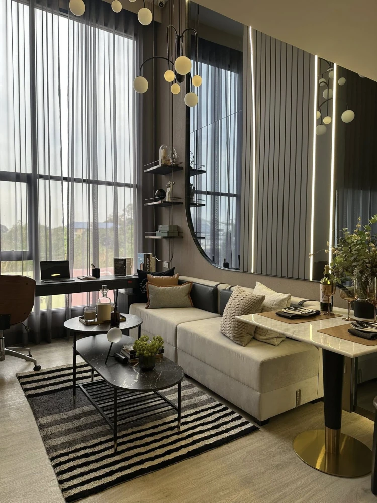 Down payment for sale: Origin Place Ramkhamhaeng 153, very good location, pets allowed, view of the Orange Line, must reserve.