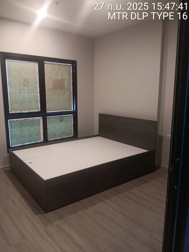 Selling down payment for Metris District Ladprao, 1 bedroom unit in a prime location near Chatuchak Park. Hurry, or you'll miss out!