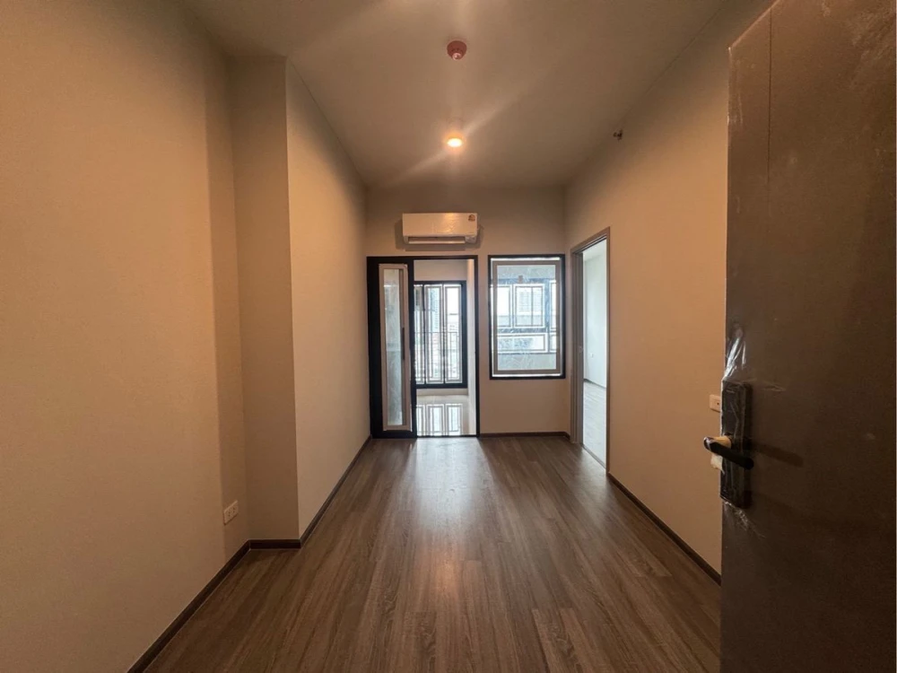 Down payment for sale, Ideo Ramkhamhaeng - Lam Sali Station, 15th floor, good project, nice location, book now before you miss out.