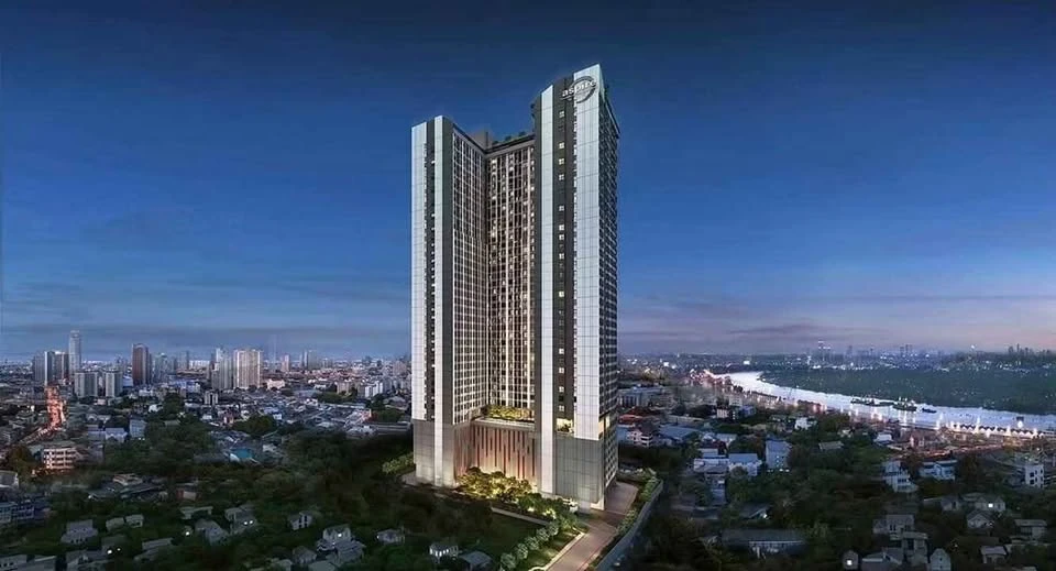 Selling down payment Aspire Sukhumvit - Rama 4, has a city view, next to the fire escape, there is only one room next door, don't miss it.