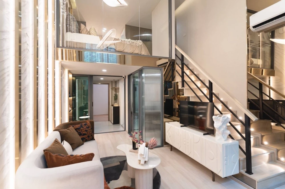Down payment sale for Aspire Vibha-Victory, 23rd floor, no building blocking, extra high ceiling 4.45 meters, airy, open, don't miss it.