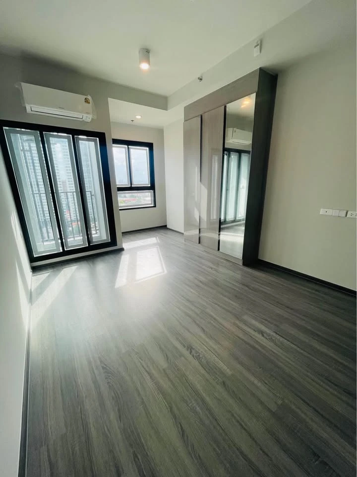 Down payment sale: IDEO Ramkhamhaeng Lamsalee Station, 1 bedroom, 1 bathroom, 17th floor, high view, good price, come and buy now!