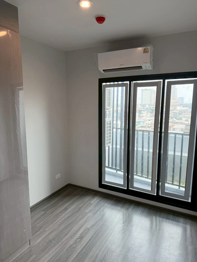 Selling down payment Ideo Ramkhamhaeng - Lam Sali Station, 8th floor, good location, worth living in, if you don't reserve, you'll really miss out.