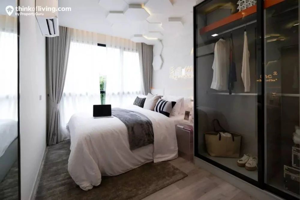 Selling a 1-bedroom unit at Kave Luminous Bangmod. Great location, beautiful unblocked view, and fully furnished. Book now!