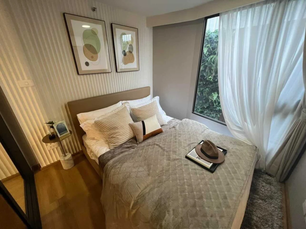 Selling down payment for Landmark at Kasetsart TSH, largest room, 2 floors, next to the Red Line BTS, great value, hurry and book now.