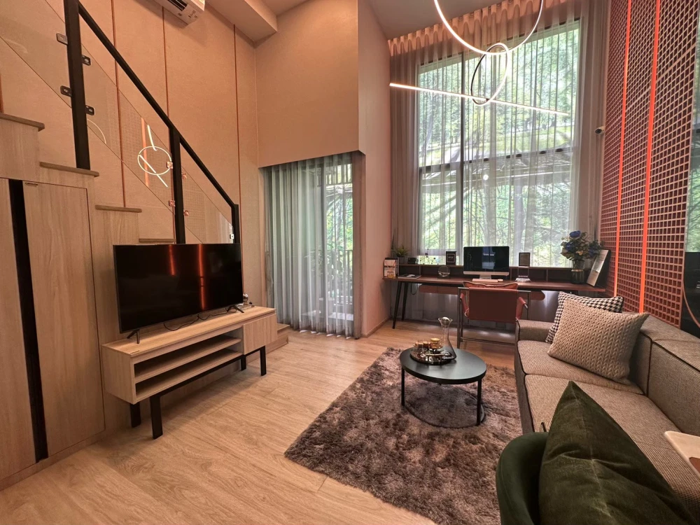Down payment for sale Origin Plug & Play Srinakarin, 19th floor, open view, garden view + city view, open, no buildings blocking, reserve now