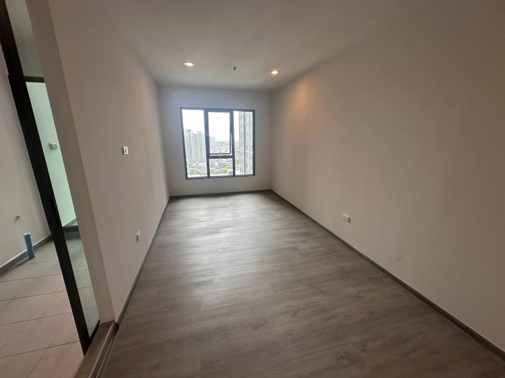 Down payment sale for Regent Home Wuttakat, 27th floor, good project, complete common areas, reserve now, urgent.