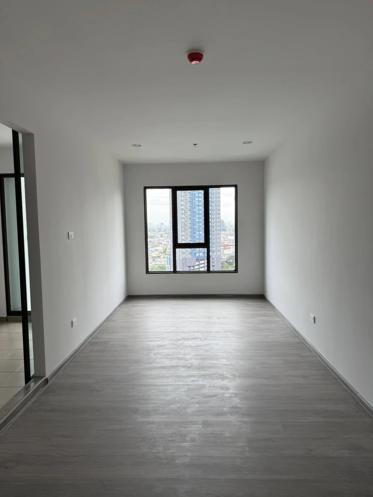 Regent Home Wutthakat for sale, 15th floor, high view, comes with a special price. You must not miss it.