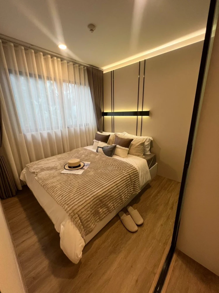 Selling a Sena Kith Samrong Interchange 1-bedroom, 1-bathroom unit. Great location, convenient transportation. You can't miss this opportunity!