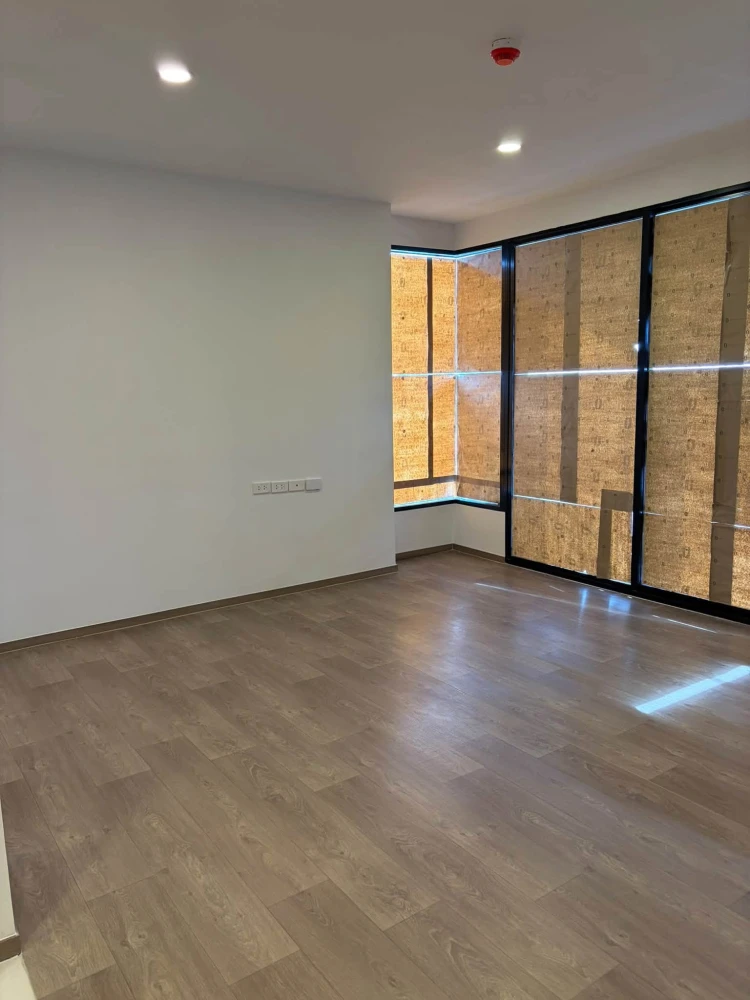 Selling down payment for SO Origin Siriraj. Spacious rooms with ample usable space in a prime location with convenient transportation. Book now!