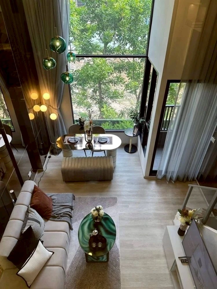 Selling down payment for SO Origin Siriraj, Duo Space unit. High ceilings give a spacious and airy feel, creating a more open and comfortable atmosphe