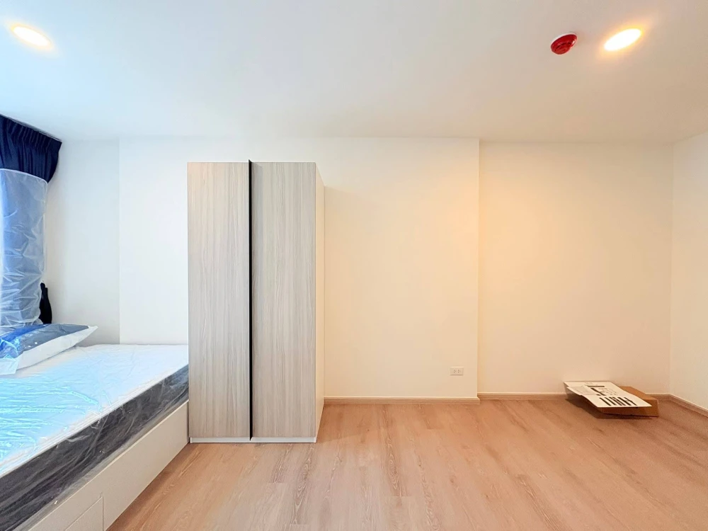 Selling down payment for The Origin Sukhumvit - Praksa. A great-livable unit in a prime location with a beautiful, unblocked view. Don't miss out!