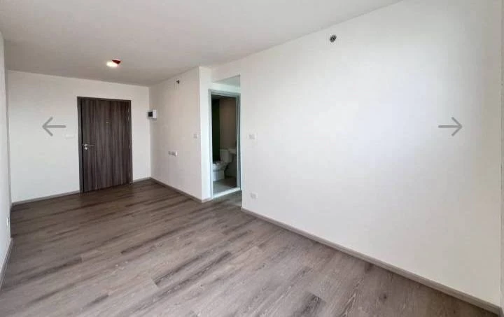 Selling down payment for The Origin Sukhumvit - Praksa, studio unit. Fully furnished with full amenities and beautiful high-floor views.Don't miss out